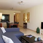 Tropical Holiday Apartment